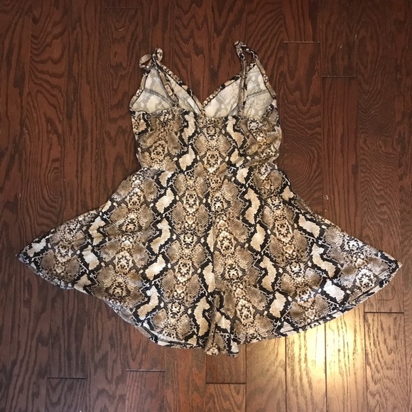 Snake-print romper - Picture 5 of 7